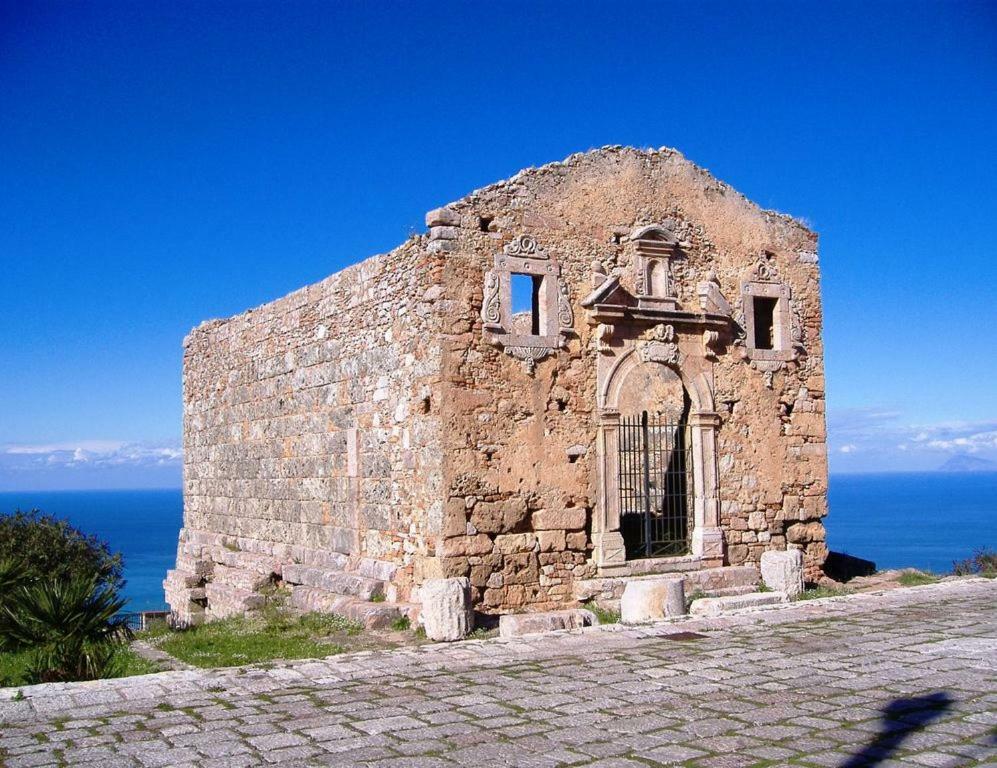 Casa Vacanza Pedalà Villa San Marco d'Alunzio Exterior foto